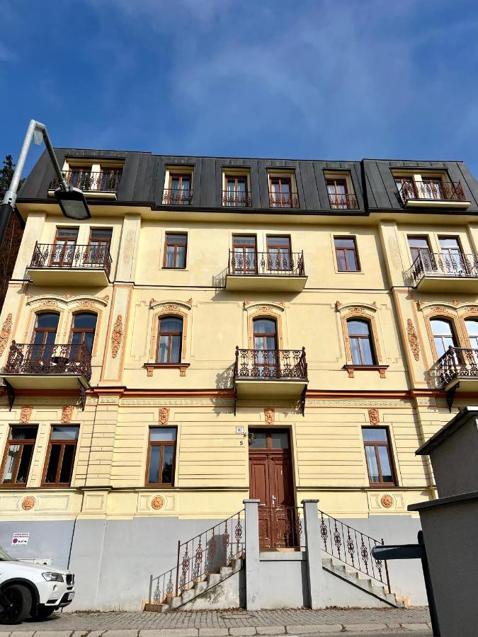 Artelier - Trencianske Teplice Apartment Bagian luar foto